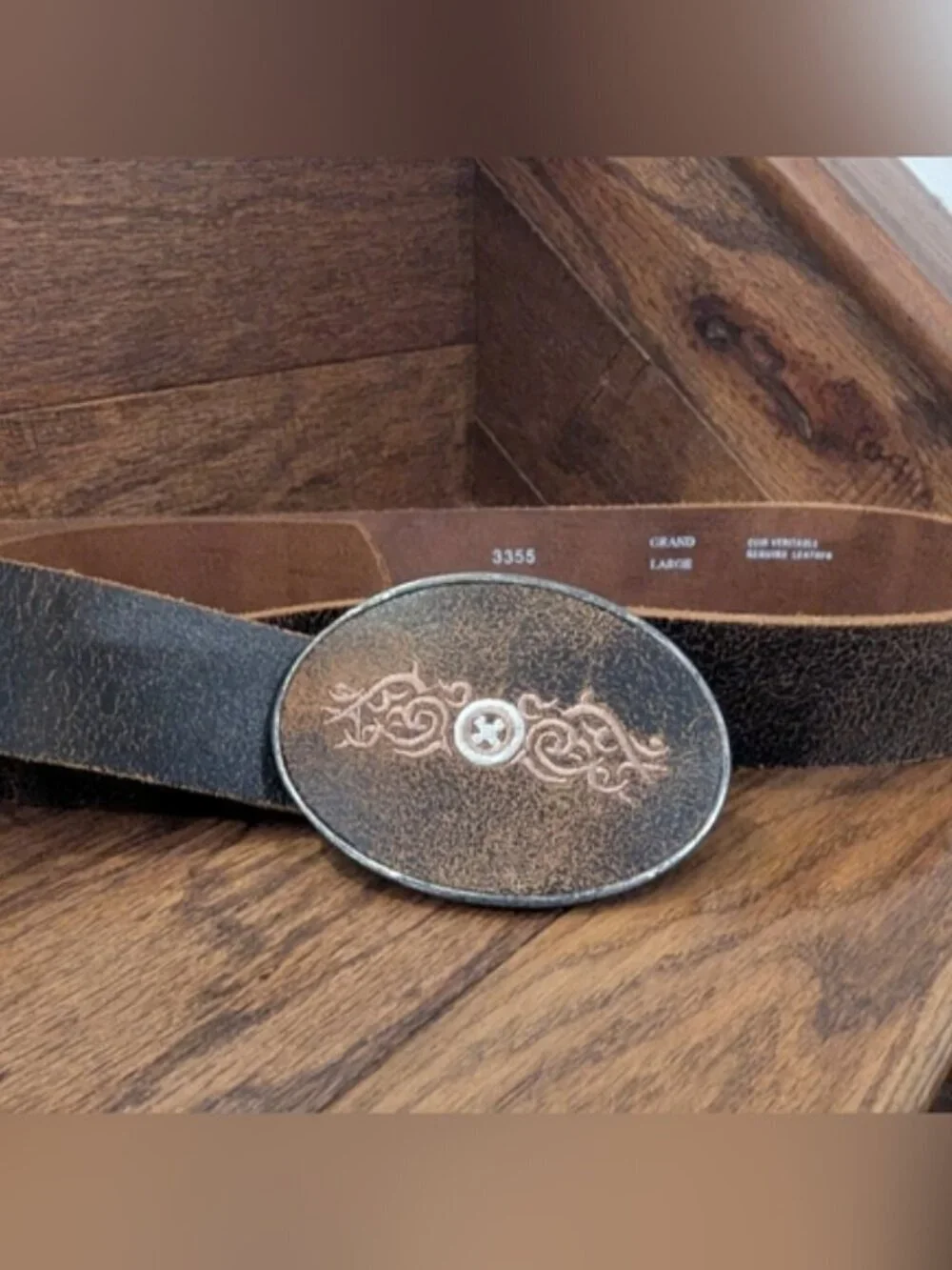 Vintage Leather Belt Made In Canada Size large New! Y2K Grunge Seven7